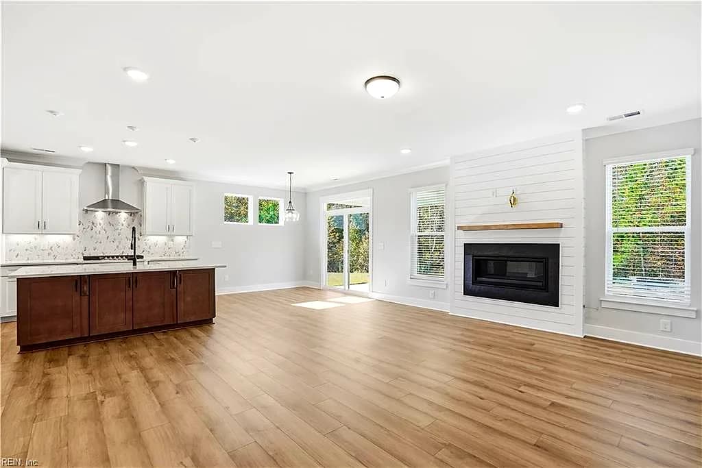 1302 Wharf Hill DR, SMITHFIELD VA 23430 thumb 12