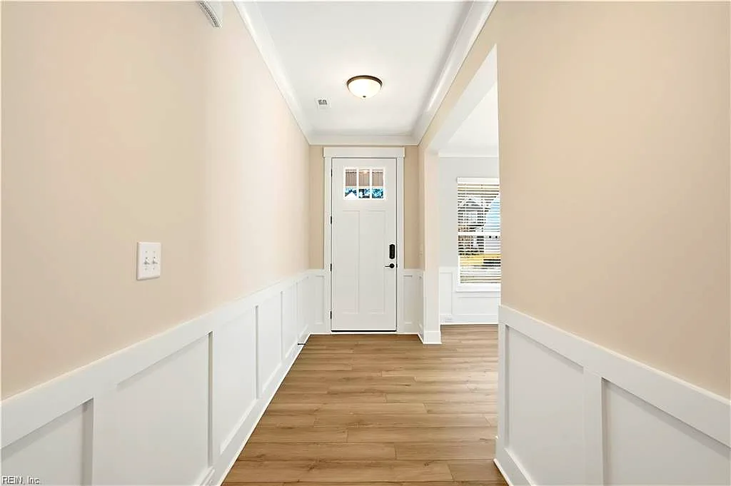 1302 Wharf Hill DR, SMITHFIELD VA 23430 - Photo 3