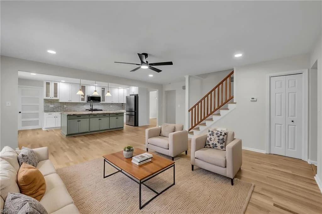 401 Piney Point RD, YORKTOWN VA 23692 thumb 12