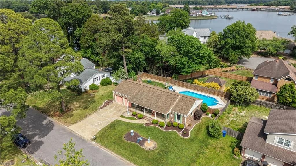 608 Charlecote DR, VIRGINIA BEACH VA 23464 - Main photo