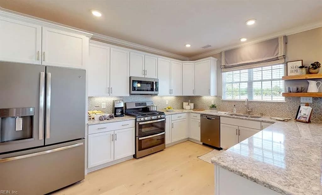 701 Crestfield DR, CHESAPEAKE VA 23320 thumb 7