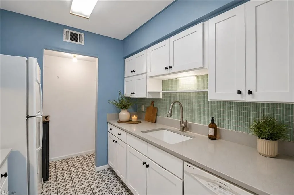 532 Pineland CIR #203, NEWPORTNEWS VA 23608 thumb 9
