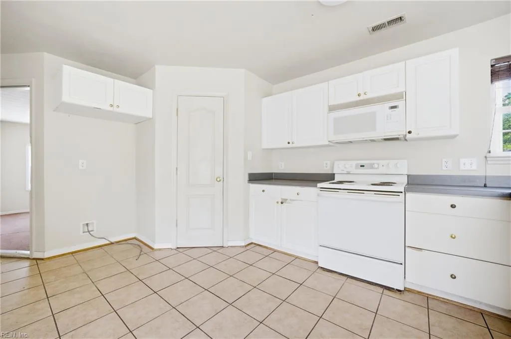 1104 Railroad AVE, CHESAPEAKE VA 23324 thumb 9