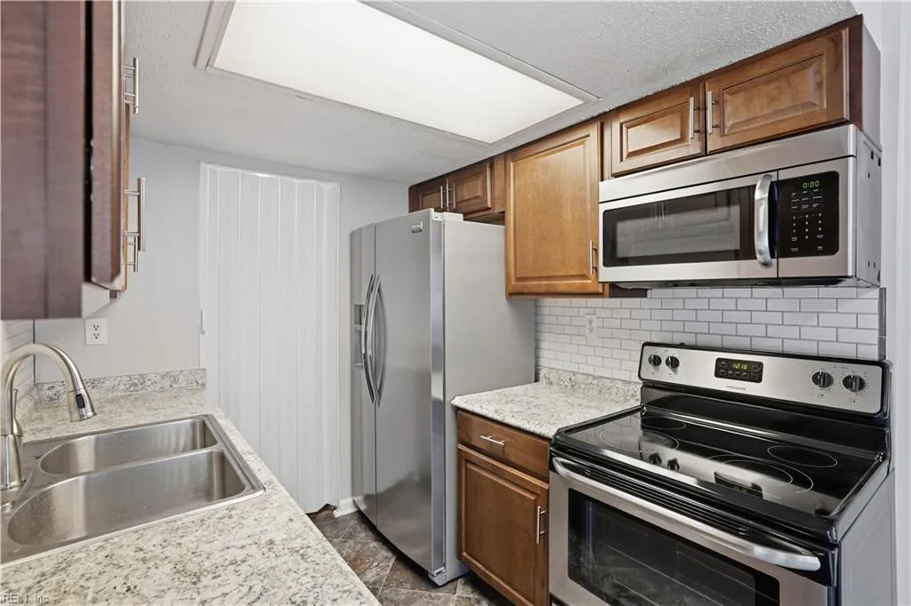 1513 Heritage Hill DR, RICHMOND VA 23238 thumb 11