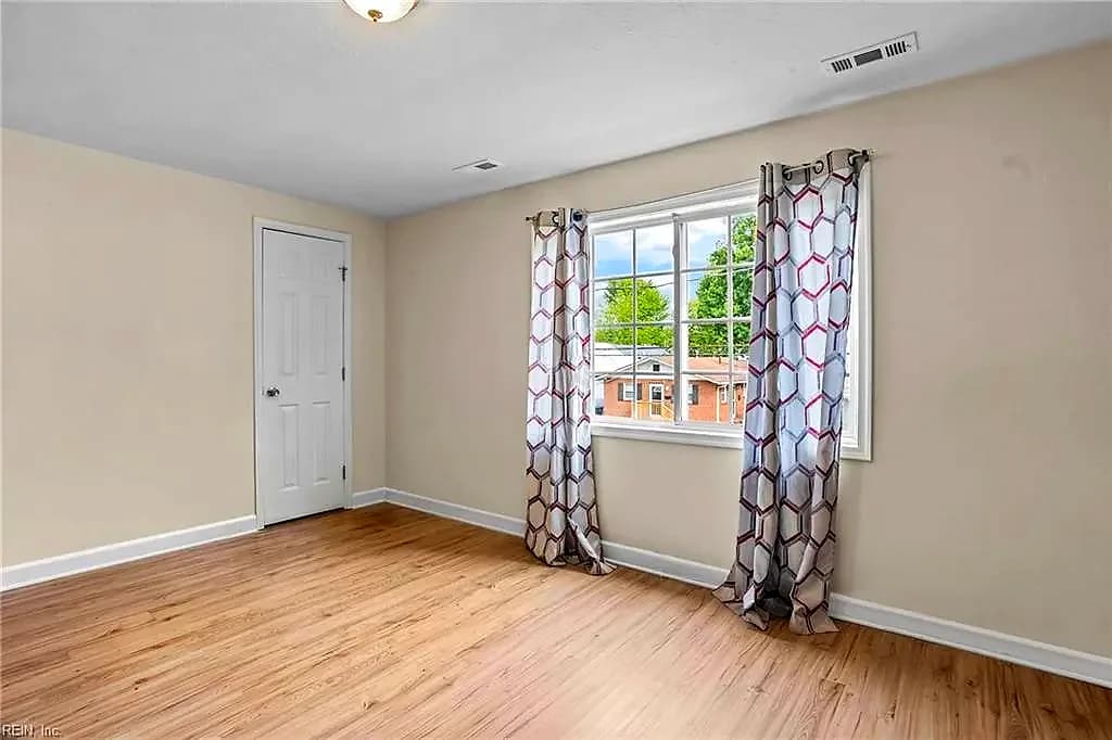 716 31st ST, NEWPORTNEWS VA 23607 thumb 6