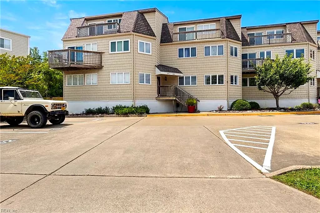 251 Lake DR, VIRGINIABEACH VA 23451 thumb 9