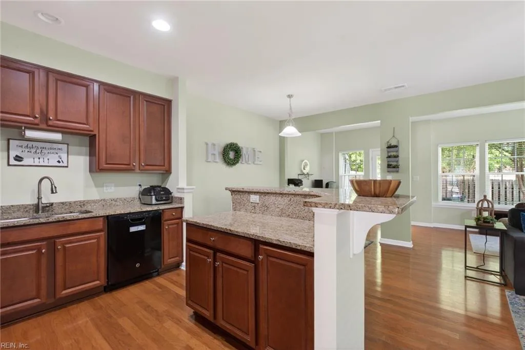 109 Riva CT, YORKTOWN VA 23690 thumb 12
