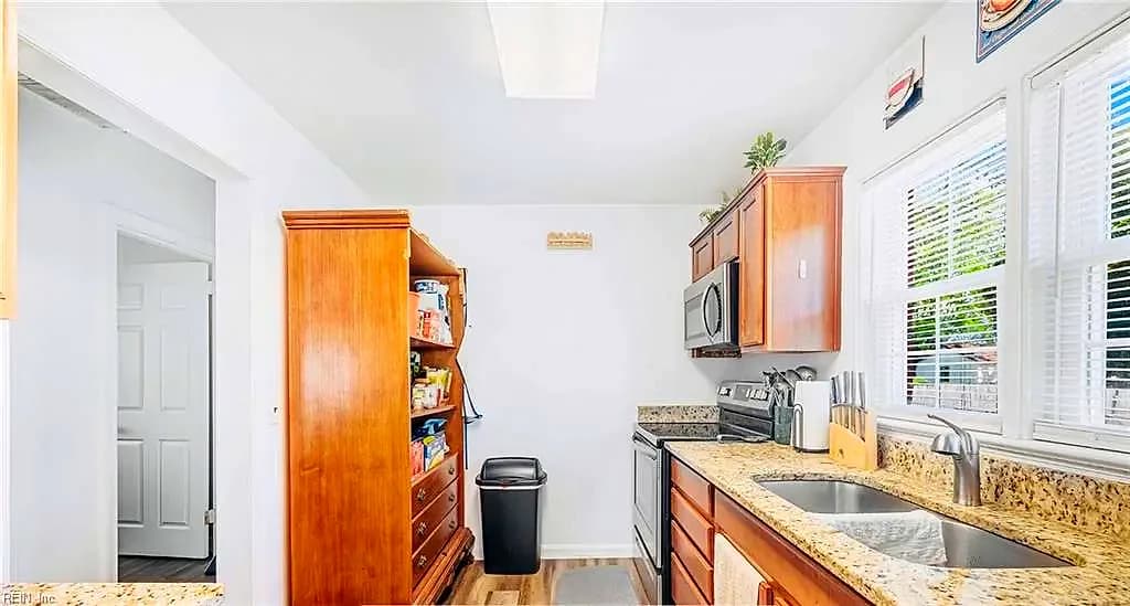 24 Saint Albans DR, HAMPTON VA 23669 thumb 8