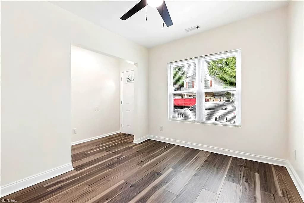 30 Maplewood ST, HAMPTON VA 23669 - Photo 4