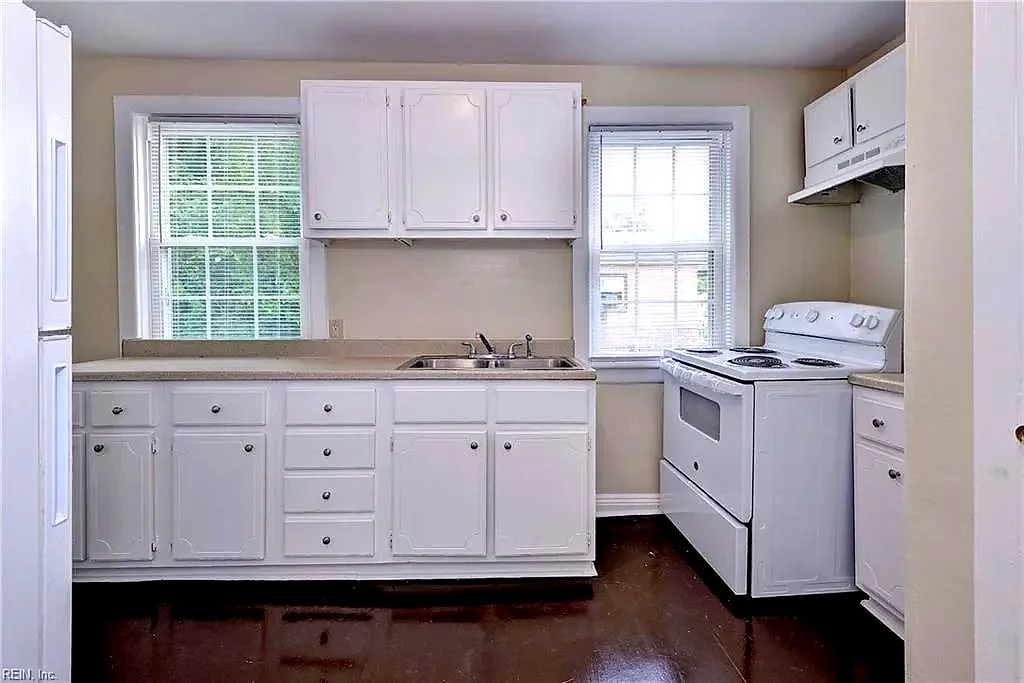 1028 37th ST, NEWPORTNEWS VA 23607 thumb 11