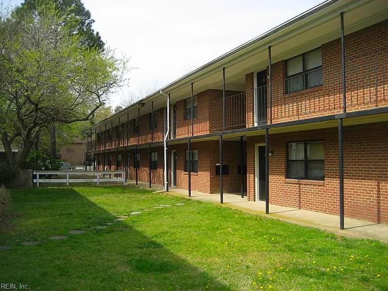 237 Ocean View AVE W #19, NORFOLK VA 23503 - Main photo
