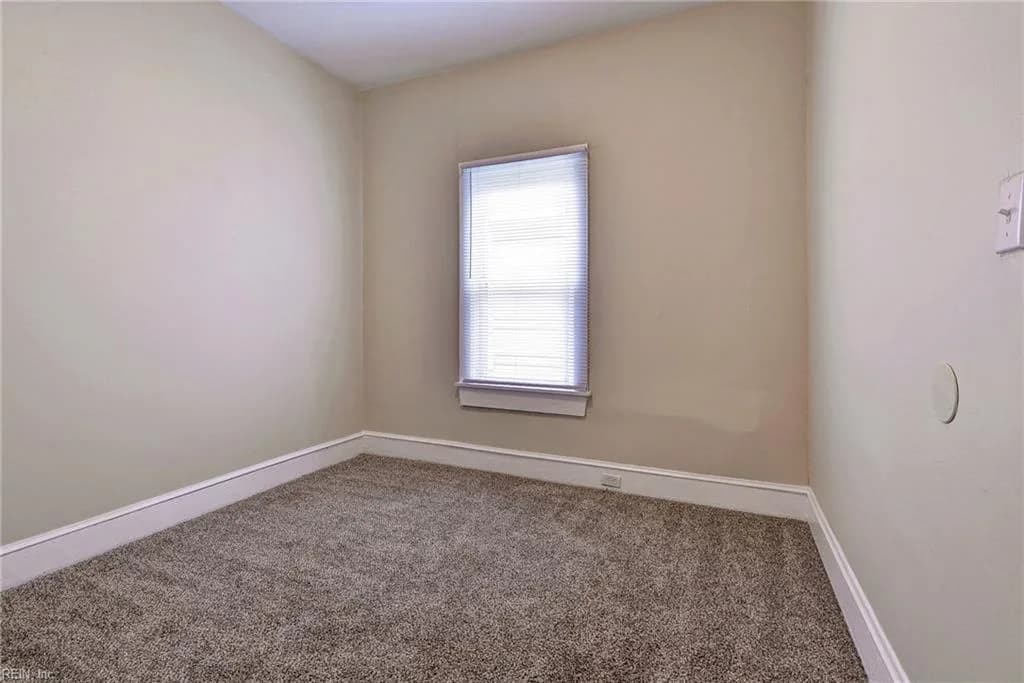 732 17th ST, NEWPORTNEWS VA 23607 thumb 11