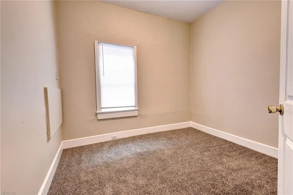 732 17th ST, NEWPORTNEWS VA 23607 thumb 12