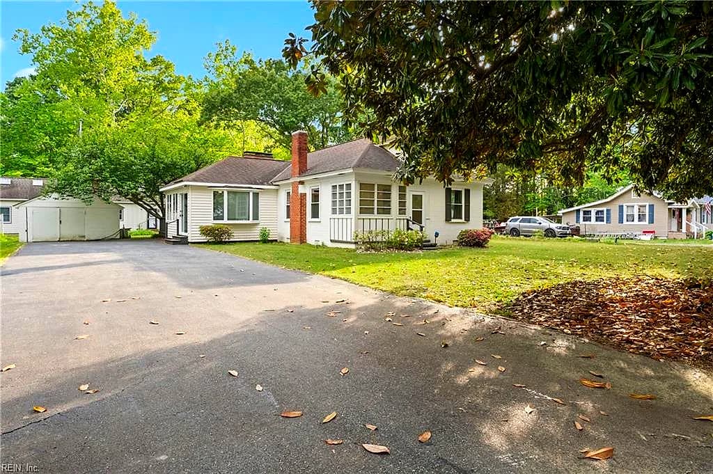 57 Irvinville LN, MATHEWS VA 23109 - Main photo