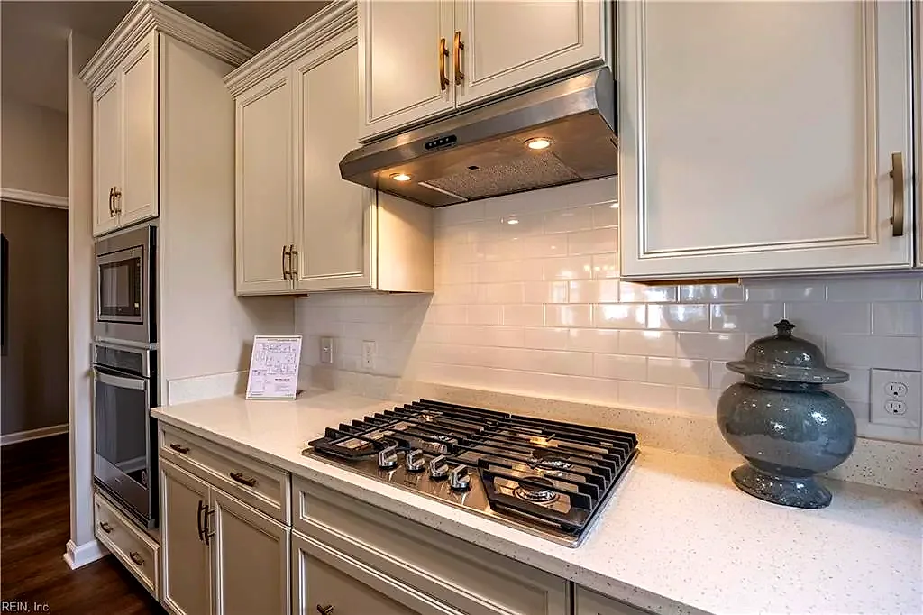 211 Oxford AVE #40-4, SMITHFIELD VA 23430 thumb 6