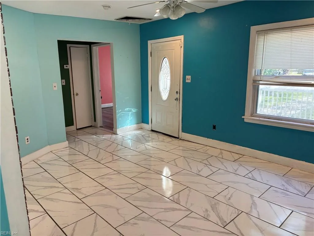 8 Clover ST, HAMPTON VA 23669 thumb 6