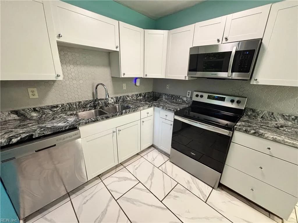 8 Clover ST, HAMPTON VA 23669 thumb 9