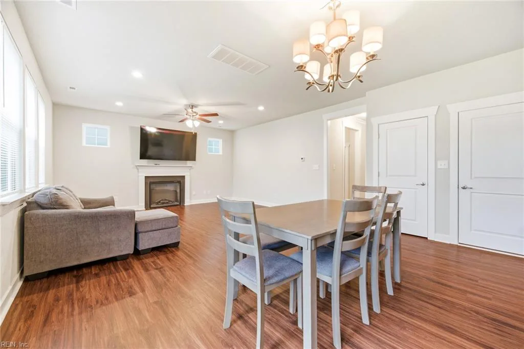 213 Hurdle DR, CHESAPEAKE VA 23322 thumb 8