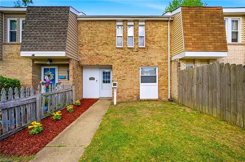5704 Colter CT, VIRGINIA BEACH VA 23462 - Main photo