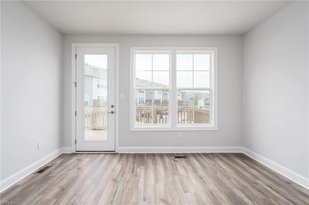 2011 Stanford LN, NEWPORTNEWS VA 23608 thumb 9