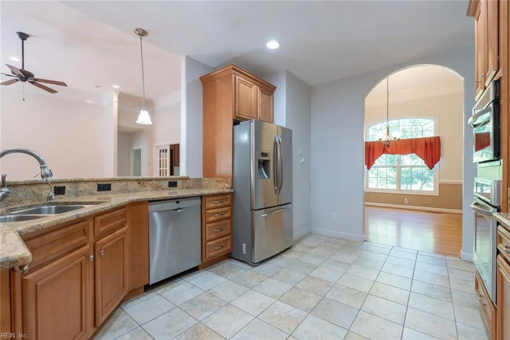 732 Washington DR, CHESAPEAKE VA 23322 thumb 11