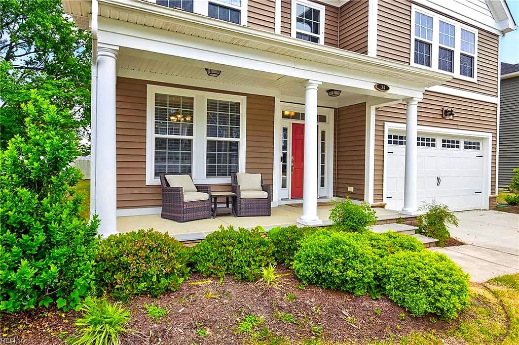 34 E Berkley DR, HAMPTON VA 23663 - Main photo