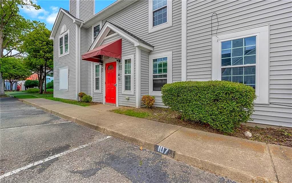 357 Fort Worth AVE #108, NORFOLK VA 23505 - Main photo