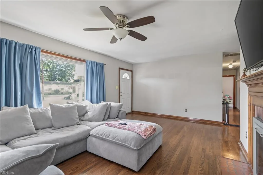 20 Briar DR, HAMPTON VA 23661 thumb 8
