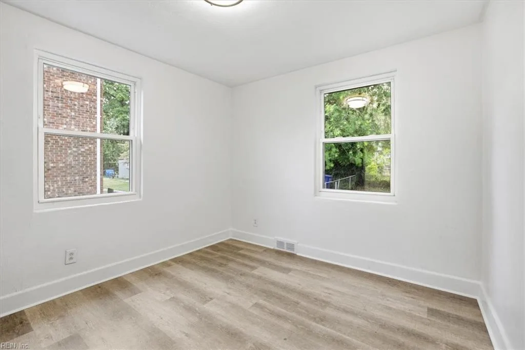 127 Mapleshade AVE, NORFOLK VA 23505 thumb 12