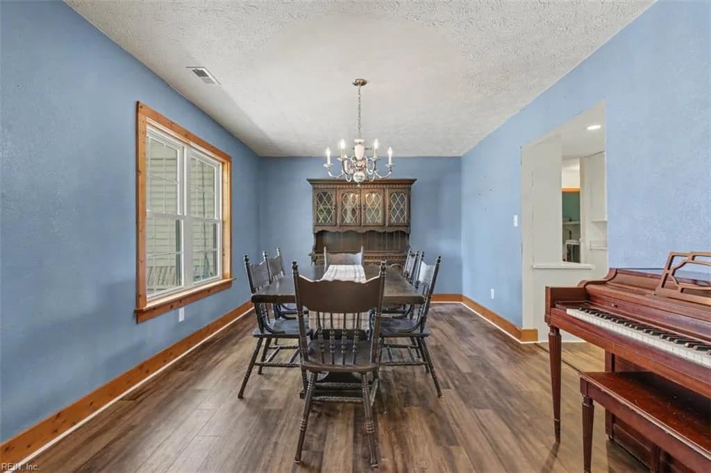 8237 Spring Hill Farm RD, GLOUCESTER VA 23061 thumb 6