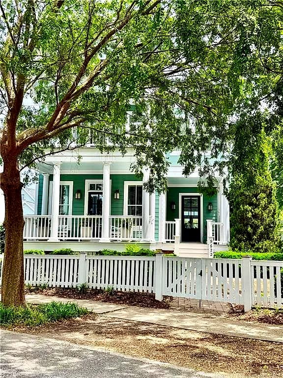 9622 26TH BAY ST, NORFOLK VA 23518 - Main photo