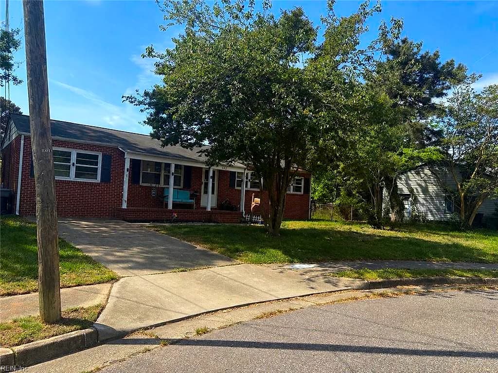 502 Regina CT, HAMPTON VA 23669 - Main photo