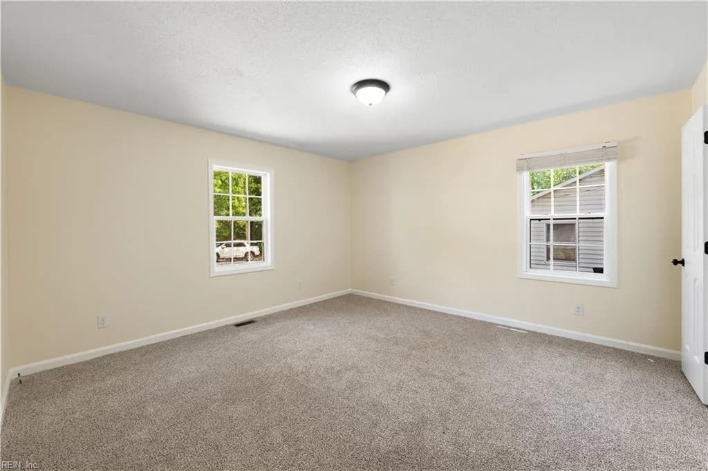 308 Hicksford AVE, EMPORIA VA 23847 thumb 8