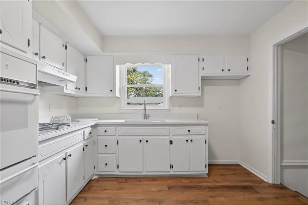1214 Jamal LN W, PORTSMOUTH VA 23701 thumb 12