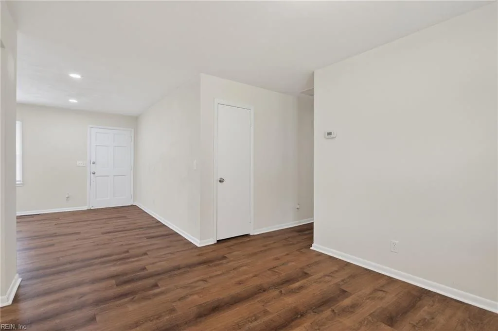 1214 Jamal LN W, PORTSMOUTH VA 23701 thumb 10