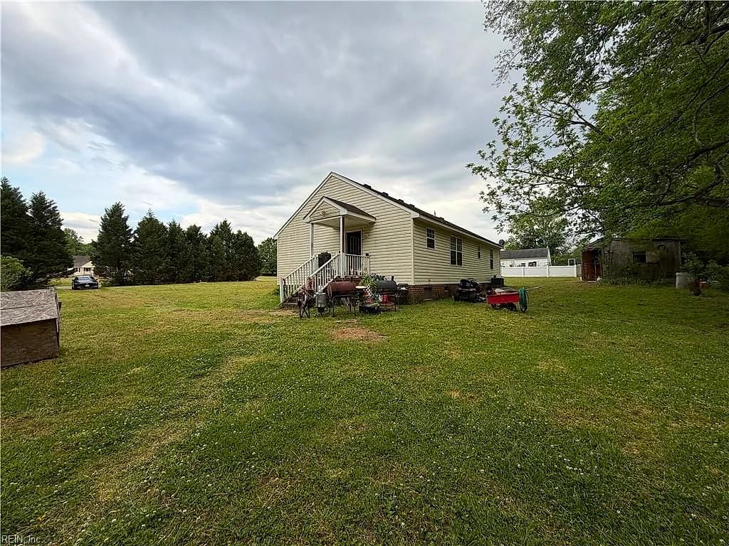5895 Spivey Run RD, SUFFOLK VA 23438 - Photo 4
