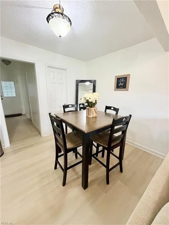 1914 Woodgate ARCH, CHESAPEAKE VA 23320 thumb 6