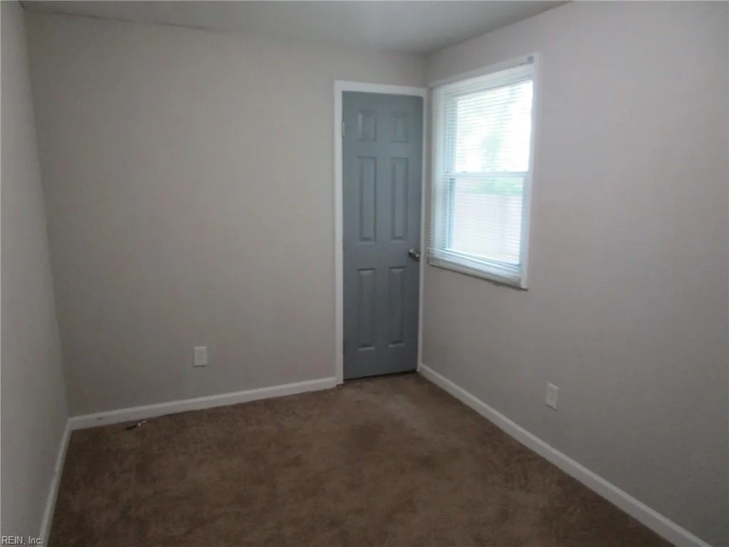 34 W Hygeia AVE, HAMPTON VA 23663 thumb 12