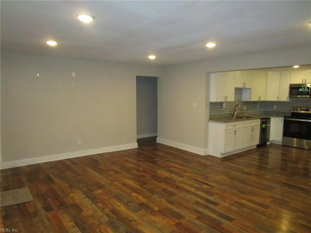 34 W Hygeia AVE, HAMPTON VA 23663 thumb 8