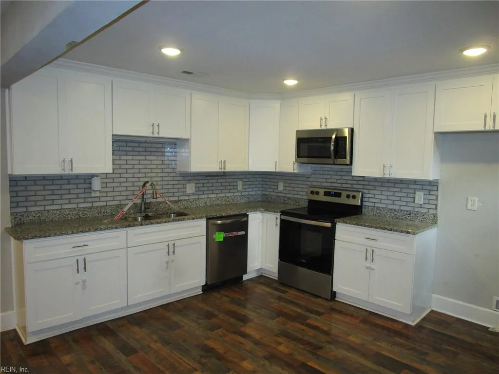 34 W Hygeia AVE, HAMPTON VA 23663 thumb 9