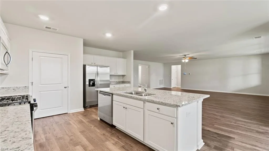 976 Intracoastal WAY, CHESAPEAKE VA 23322 thumb 6
