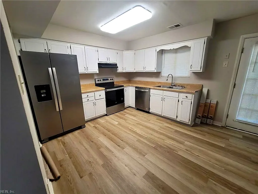 3221 Barlborough WAY, VIRGINIABEACH VA 23453 - Photo 3