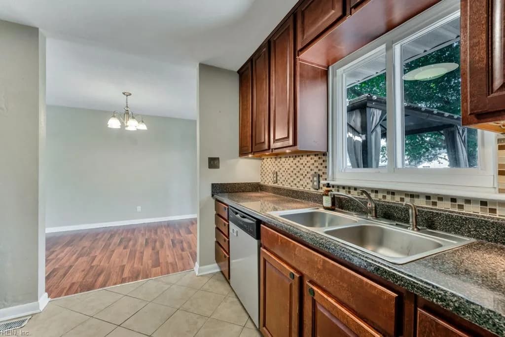 413 Gotham RD, VIRGINIABEACH VA 23462 thumb 10