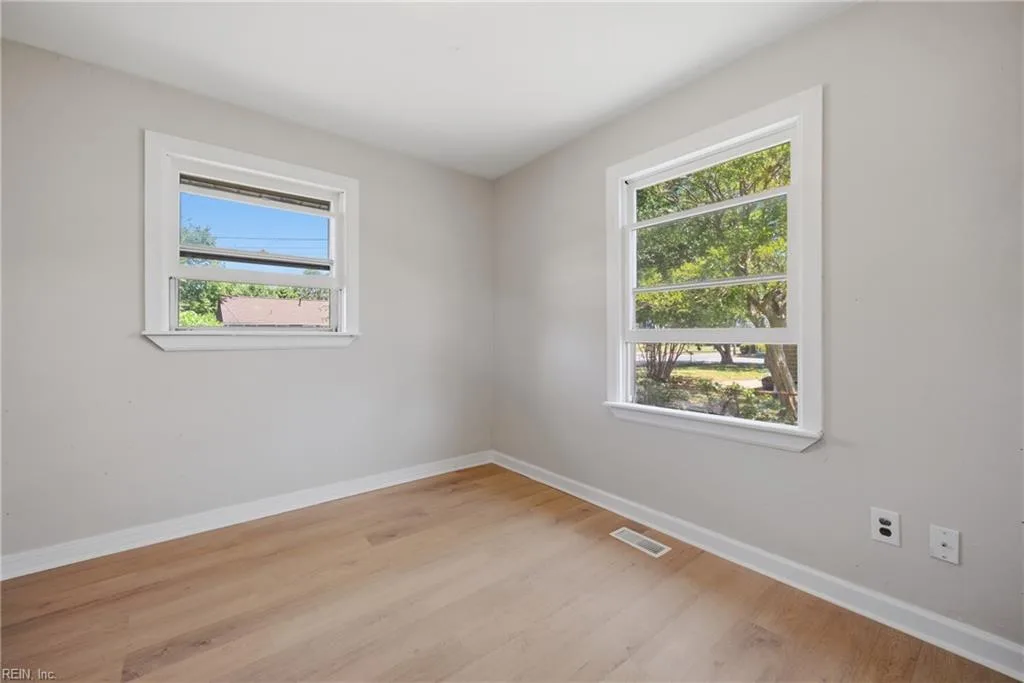 55 Calvary TER, HAMPTON VA 23666 thumb 8
