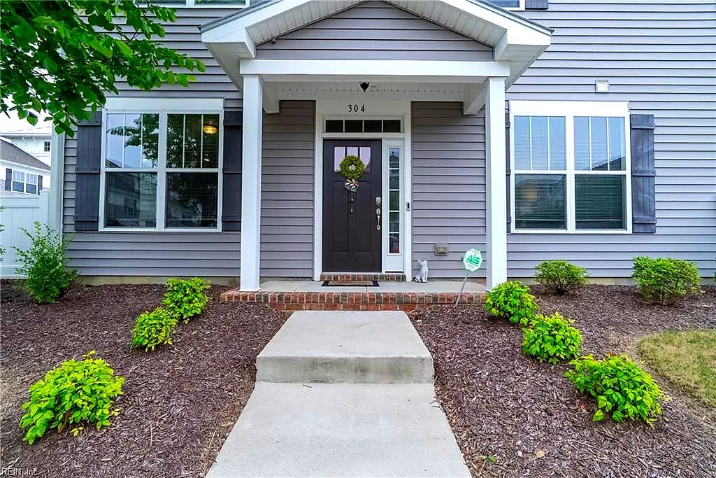 304 Fishers CT, HAMPTON VA 23666 - Main photo