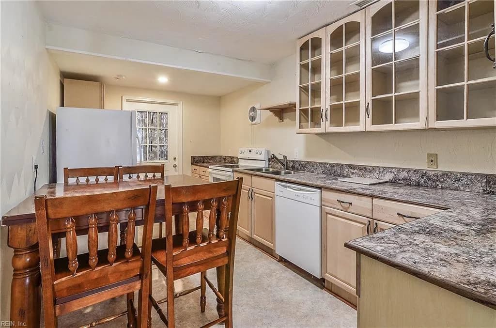 1126 44th ST, NEWPORTNEWS VA 23607 thumb 8