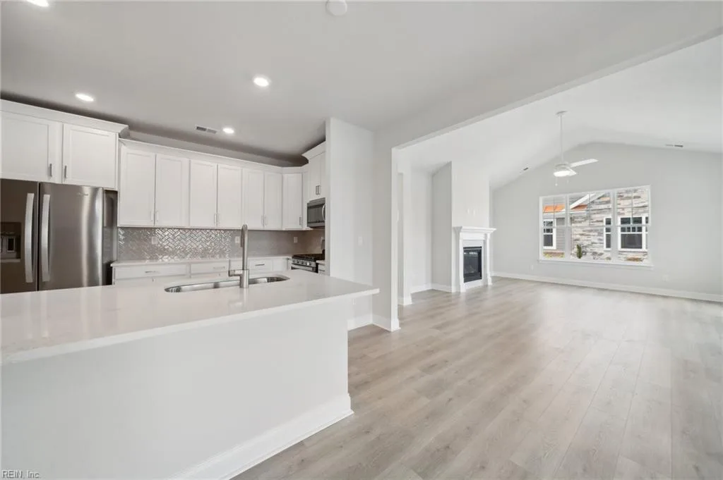 2211 Edwin DR, CHESAPEAKE VA 23322 thumb 9