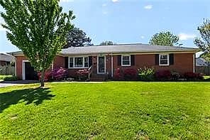 4617 Twain LN, VIRGINIA BEACH VA 23455 - Main photo