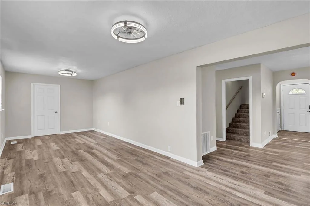 131 Forsythe ST, NORFOLK VA 23505 thumb 8