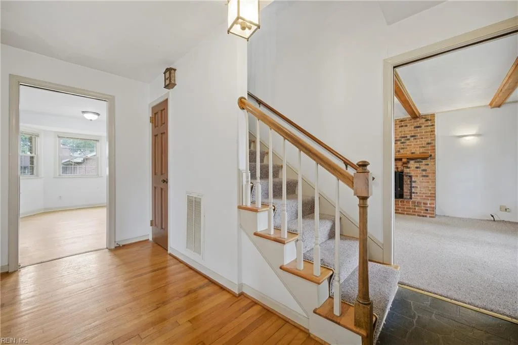 957 Edwin DR, VIRGINIABEACH VA 23464 thumb 7